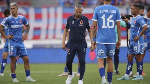 U de Chile deberá mirar otro refuerzo, pese a la demora.