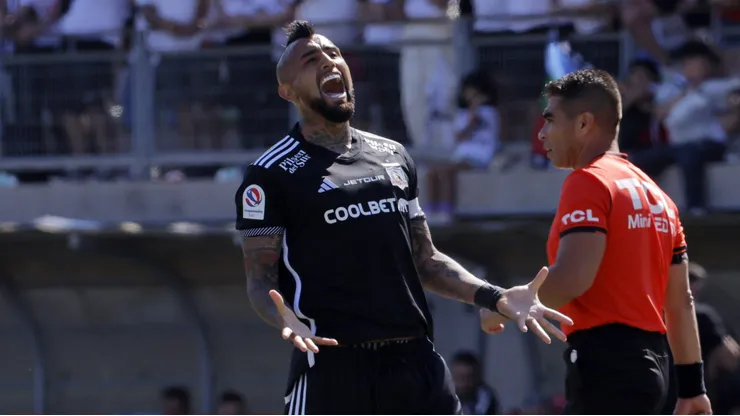 Arturo Vidal fue elegido el mejor de Chile.