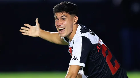 Periodista hace bolsa a Pablo Galdames en su salida de Vasco.