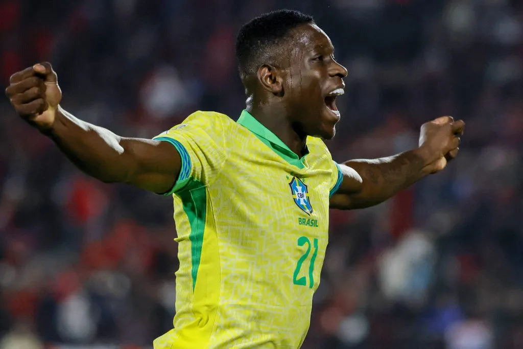 Luiz Henrique celebra en el Nacional ante la selección chilena