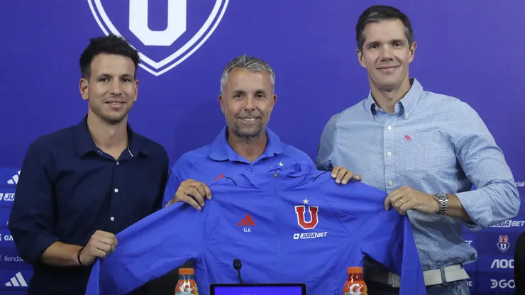 Clark asegura que no tiene problemas con Gustavo Álvarez en la U.