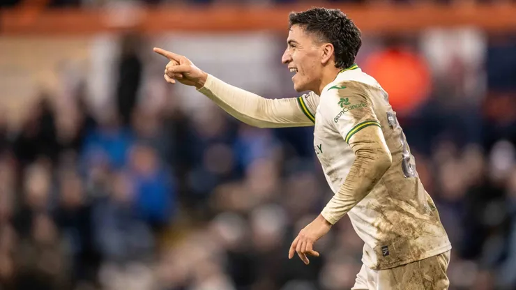 Norwich celebra gracias a Marcelino Núñez.