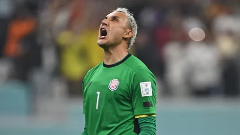 Keylor Navas define su futuro en estos días. ¿Será arquero de Colo Colo?