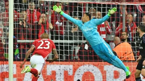 Vidal y Navas podrían reencontrarse en Colo Colo.