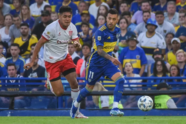 Lucas Janson en acción por Boca Juniors. (Santiago Abdala | Imago).