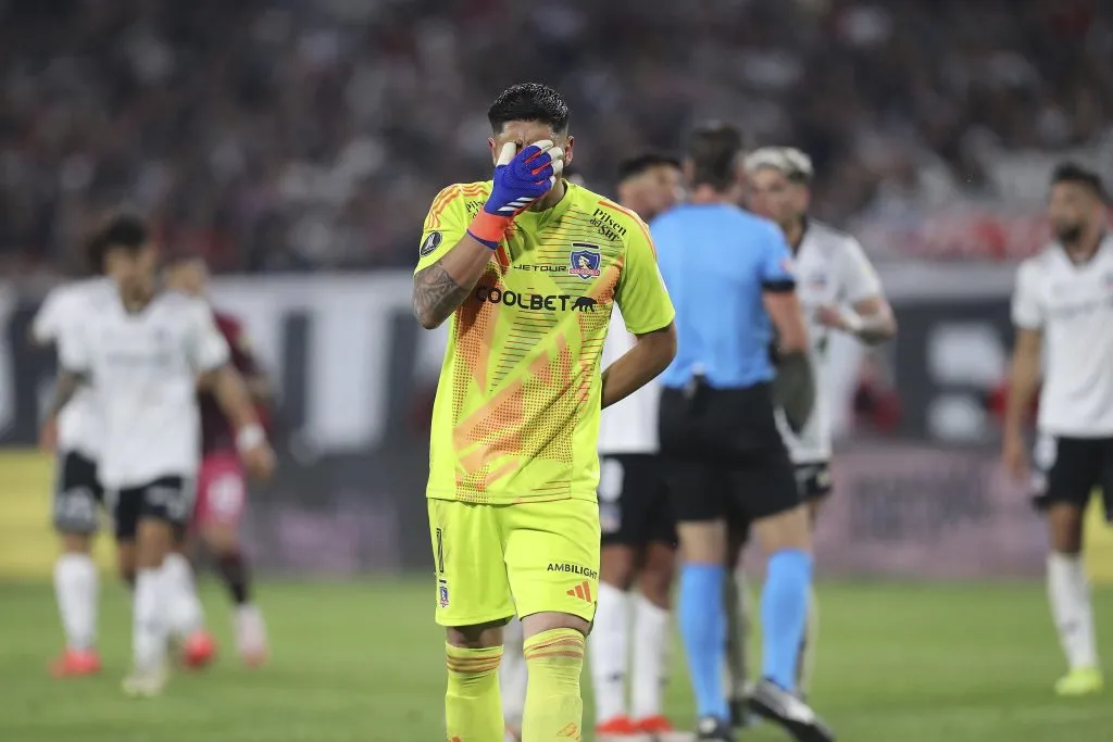 Brayan Cortés todavía no asegura su permanencia en los albos. (Pepe Alvujar/Photosport).
