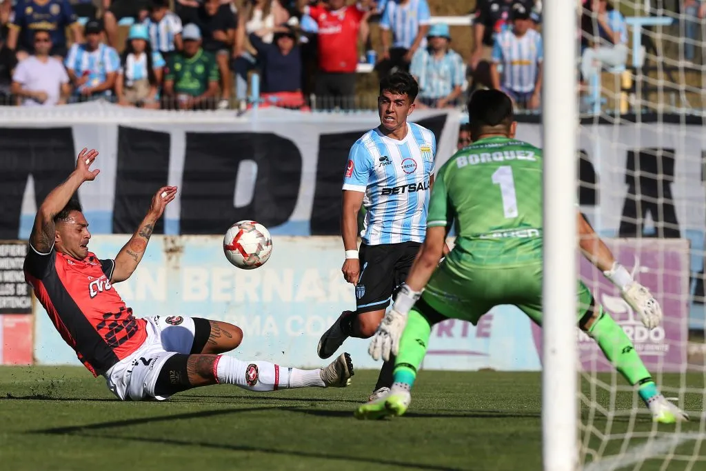 Julián Alfaro de Magallanes es por ahora el único refuerzo que lleva fichado Universidad de Chile. | Foto: Photosport.