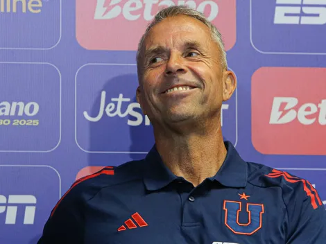 Gustavo Álvarez cumple con un ritual en las playas de Coquimbo