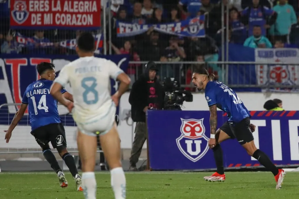 ¿Thiago Vecino se queda en el fútbol chileno? U. de Chile está interesada | Photosport