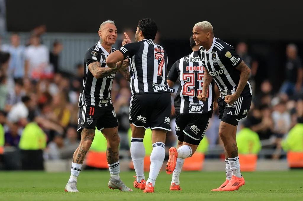 Inter, Gremio, América de Cali… o Sport Recife: los posibles equipos de Eduardo Vargas.