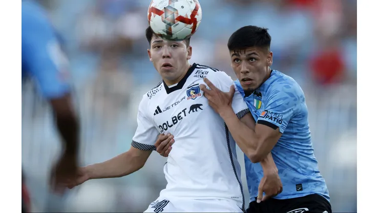 Futbol, O’Higgins vs Colo Colo. Fecha 2, campeonato Nacional 2024. El jugador de Colo Colo Leandro Hernandez, izquierda, disputa el balon contra Pedro Navarro de O’Higgins durante el partido de primera division realizado en el estadio El Teniente de Rancagua, Chile. 25/01/2024 Andres Pina/Photosport Football, O’Higgins vs Colo Colo. 2nd turn, 2024 National Championship. Colo Colo’s player Leandro Hernandez, left, vies for the ball against Pedro Navarro of O’Higgins during the first division match at the El Teniente stadium in Rancagua, Chile. 25/01/2024 Andres Pina/Photosport