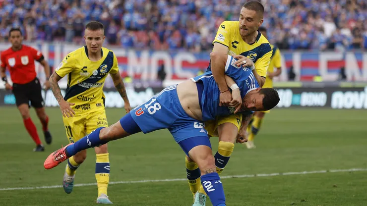 Luciano Pons tiene contrato con la U, pero le buscan una salida.