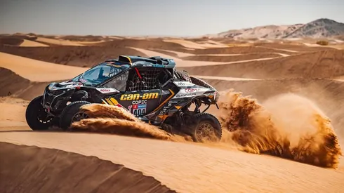 Chaleco López hace historia para Chile en el Rally Dakar 2025.