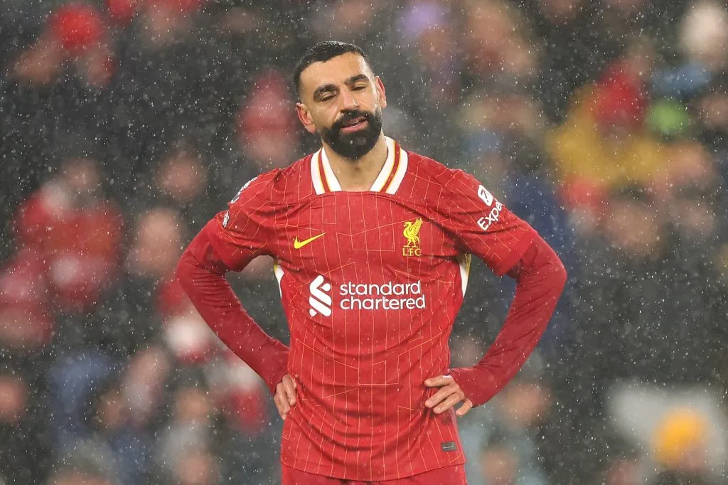 Mohamed Salah reacciona durante el partido de la Premier League entre el Liverpool FC y el Manchester United (Getty Images).