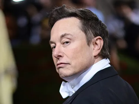 Elon Musk pone la mira en el Liverpool y enciende las alarmas de la Premier League