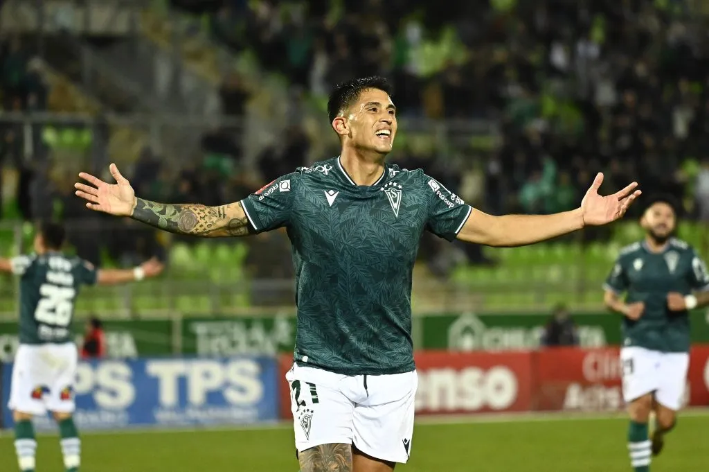 Valparaíso quedó de brazos cruzados luego de la suspensión del duelo de Santiago Wanderers ante Colo Colo. Foto: Jose Veas/Aton Chile