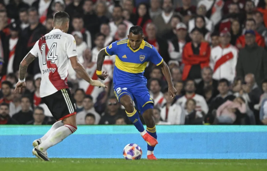 Villa jugó en Boca Juniors y ya fue contactado por Jorge Almirón para venir a Colo Colo