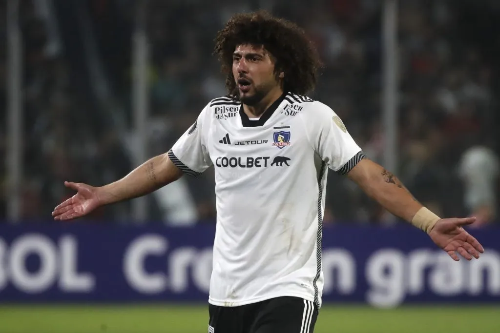 Maximiliano Falcón no ha hablado con Jorge Almirón en Colo Colo | Photosport