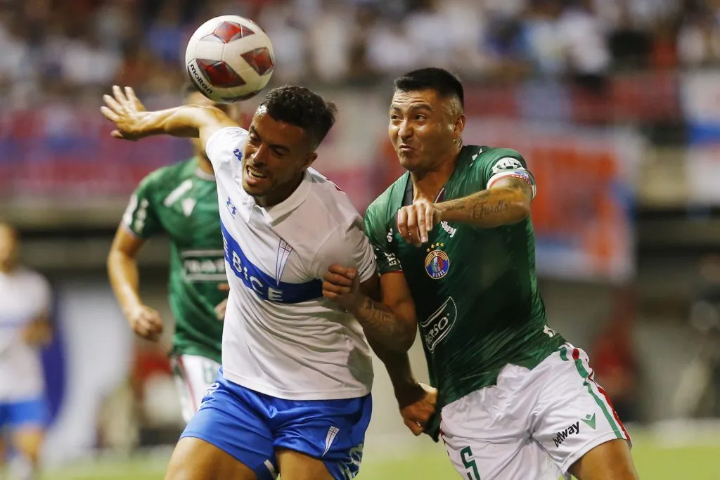 Fabián Torres fue capitán del Audax Italiano y  Marcelo Hernandez/Photosport
