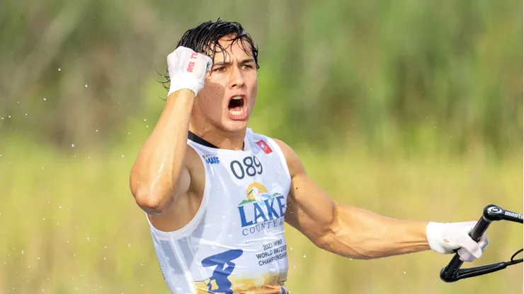 Martín Labra, campeón de esquí acuático.