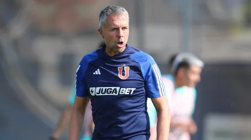 Gustavo Álvarez necesita otro "9".