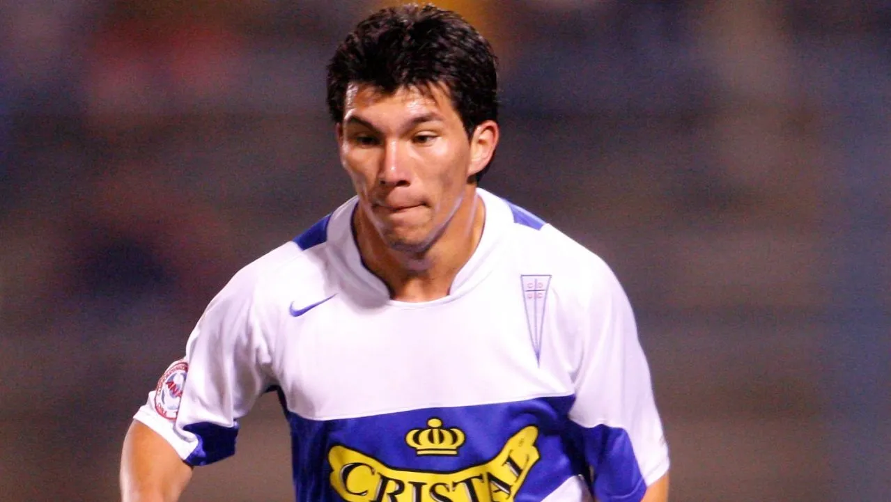 Gary Medel pidió millonario sueldo para volver a la UC tras 16 años (Photosport)