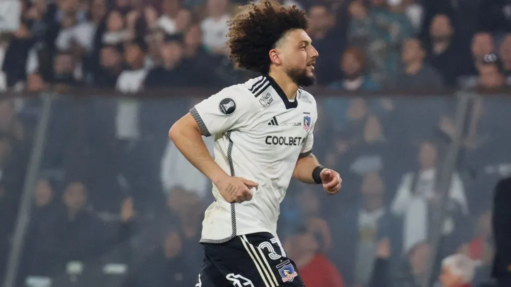 Maxi Falcón busca irse de Colo Colo.