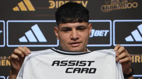 Claudio Aquino fue presentado oficialmente en Colo Colo.