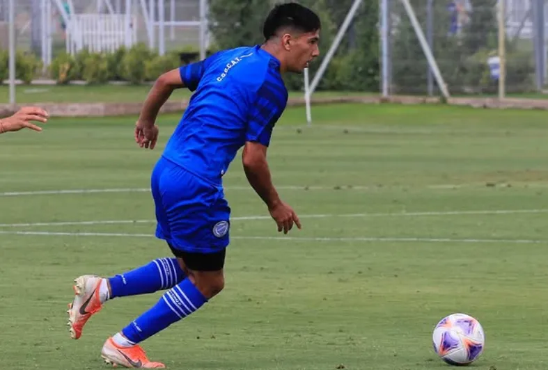 Salomón Rodríguez en una práctica de Godoy Cruz, aunque no está en la pretemporada. (Foto: Instagram).
