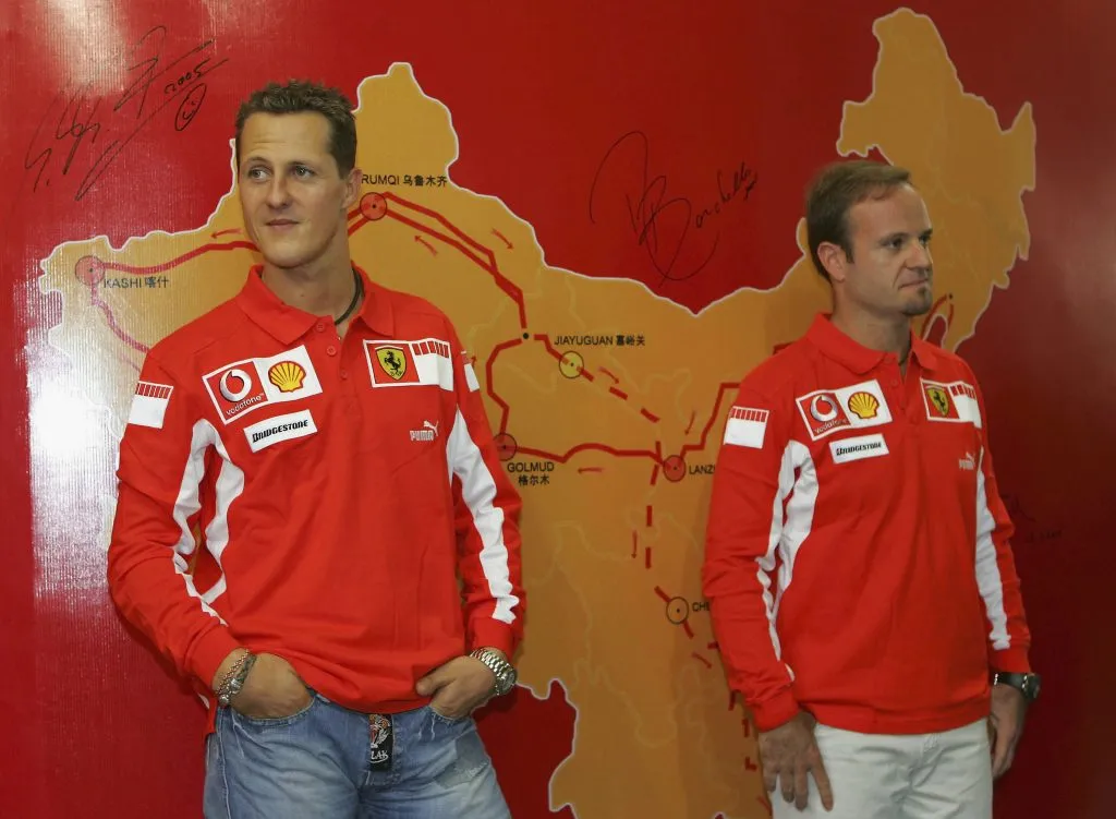 Michael Schumacher y Rubens Barrichello en Ferrari. (China Photos/Getty Images)