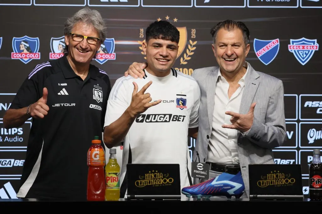 Presentación de Aquino en Colo Colo /Photosport