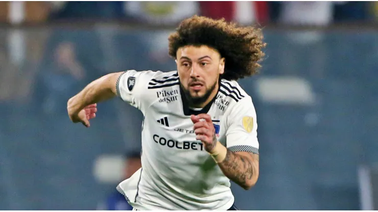 Colo Colo espera recibir un camión de plata por Falcón.