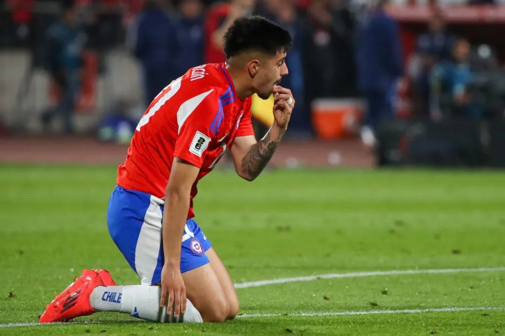 Williams Alarcón se acerca a Boca. Foto: Photosport