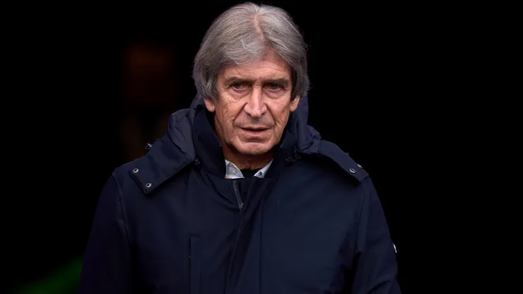 Hinchas del Betis piden la salida de Pellegrini tras dura derrota.