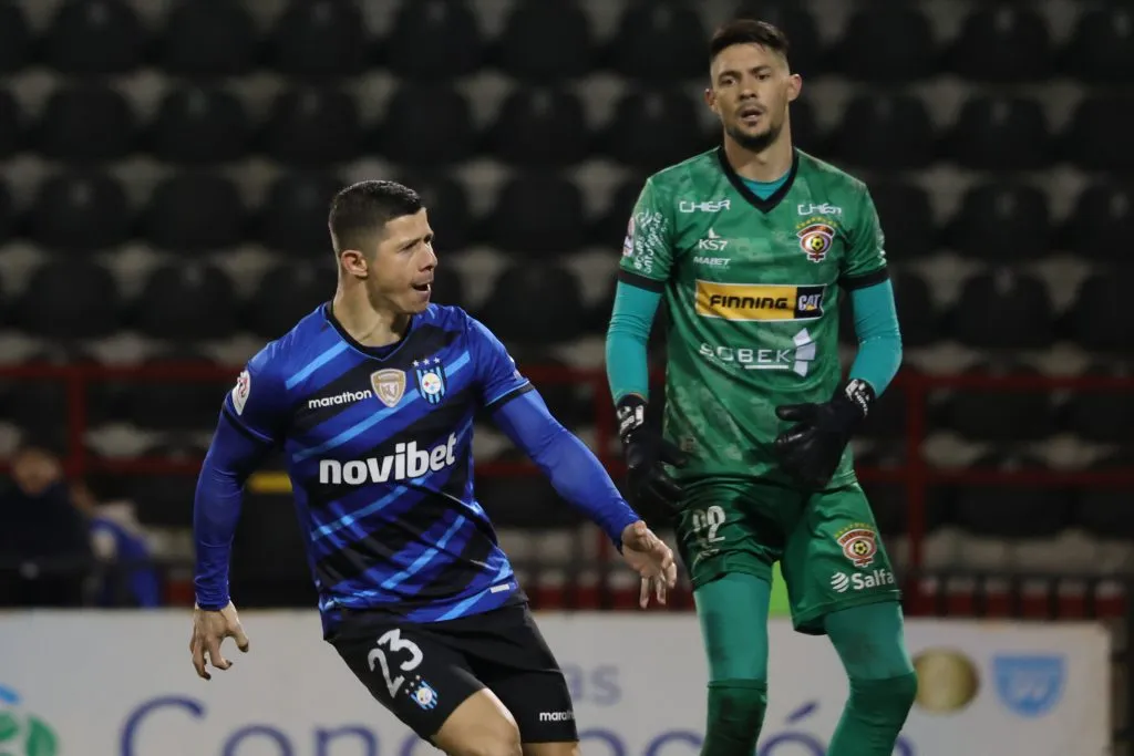 Destadas temporadas del goleador en la usina /Photosport