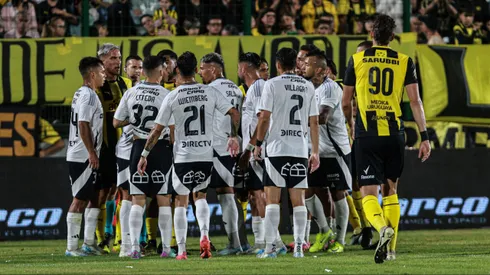 Colo Colo debutó ante Peñarol en 2025.