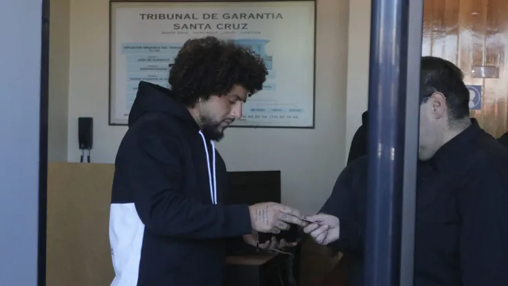 Maximiliano Falcón aún no regresa a su trabajo.