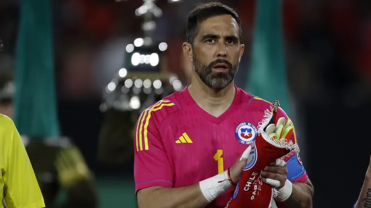 Claudio Bravo tuvo chances de salir del retiro para fichar en el Cacique, peeero...