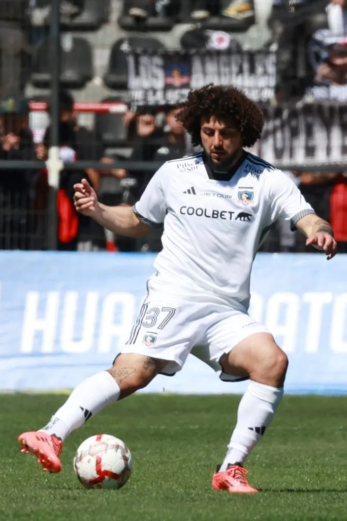 Maximiliano Falcón cada vez más cerca de salir de Colo Colo (Photosport)