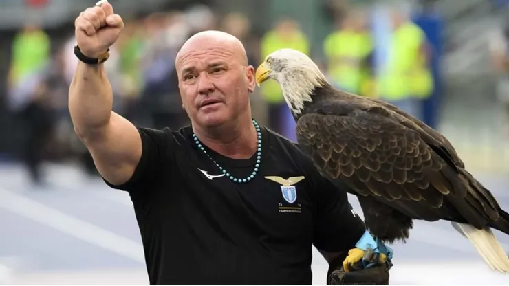 Juan Bernabé, el adiestrador del águila de la Lazio que fue despedido