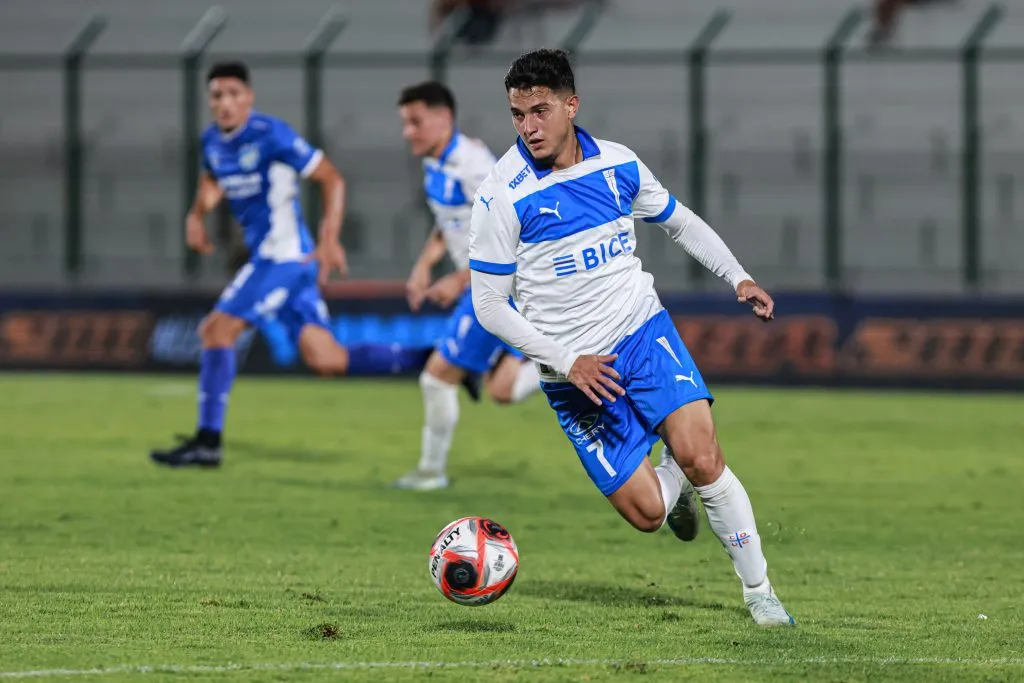 Universidad Católica la remó desde atrás para vencer a Atlético Tucumán. Foto: Photosport.
