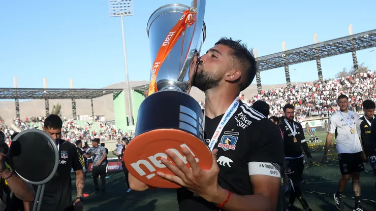 Emiliano Amor se fue por la puerta ancha de Colo Colo