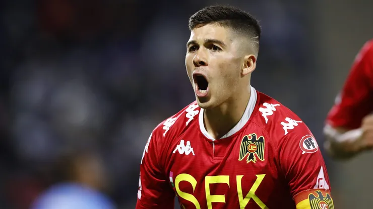 Víctor Felipe Méndez se acerca a Colo Colo
