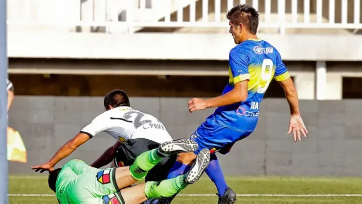 Leandro Díaz tuvo un olvidable paso por el fútbol chileno. Jugó en Everton.