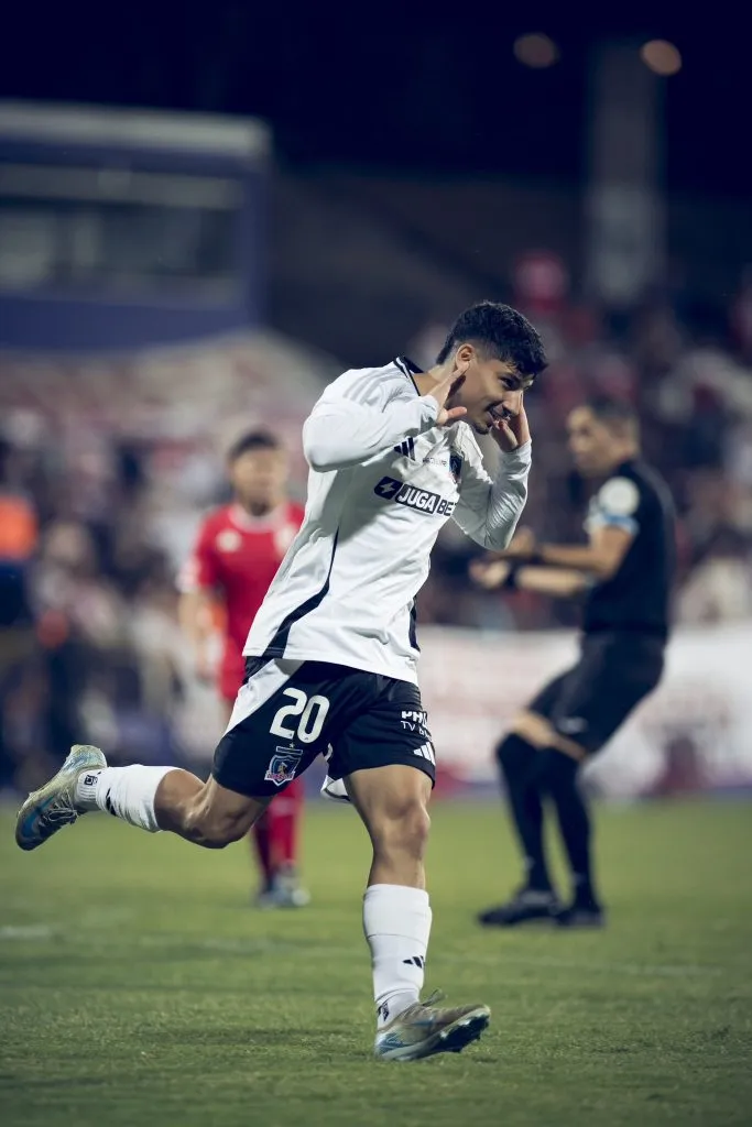Alexander Oroz entró y le dio el triunfo a Colo Colo ante Huracán esta tarde. Foto: Serie Río de La Plata.