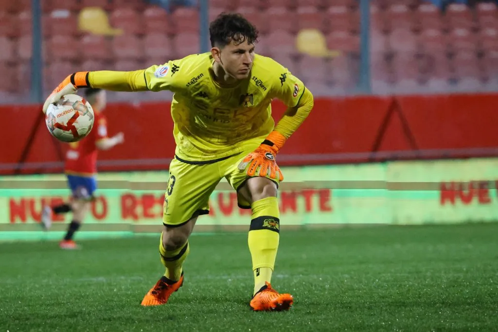 Martín Ballesteros deja otra vez Colo Colo para ir a préstamo a Unión La Calera. Foto: Photosport.