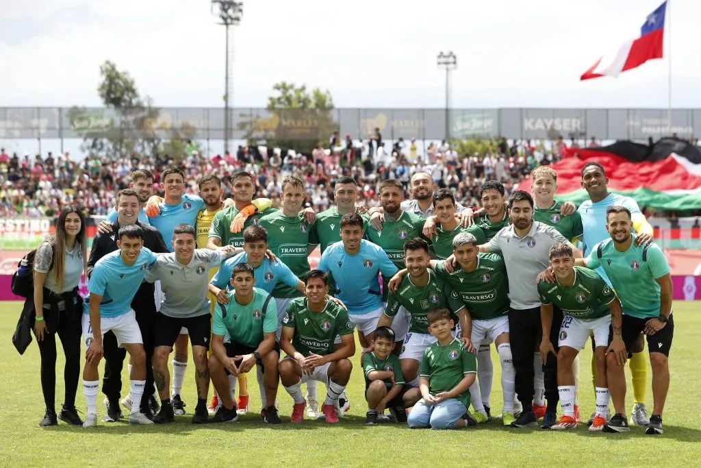 Los dirigentes de Audax Italiano cancelaron el partido contra el equipo del Sifup. Foto: Felipe Zanca/Photosport