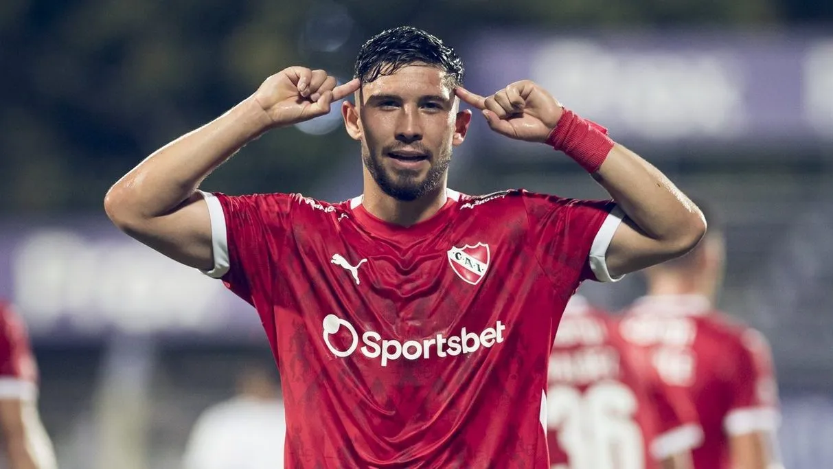 Felipe Loyola es figura en Independiente