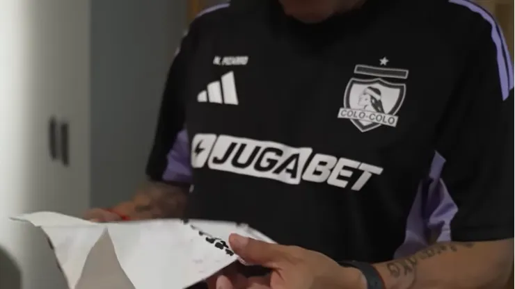 El utilero de Colo Colo utilizó una servilleta para dejar el registro de una deseada lista.