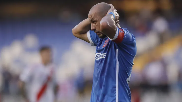 En la U no pueden cerrar a su goleador.